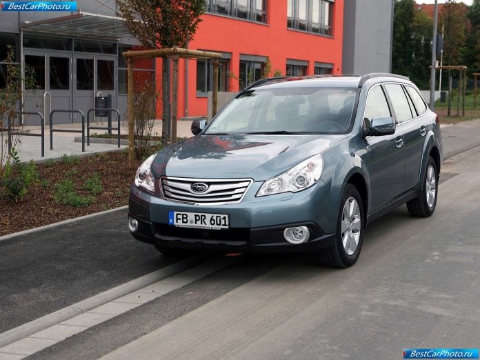 2011 Subaru Outback - фотография 6 из 26 2011 Subaru Outback - фотография 6 из 26