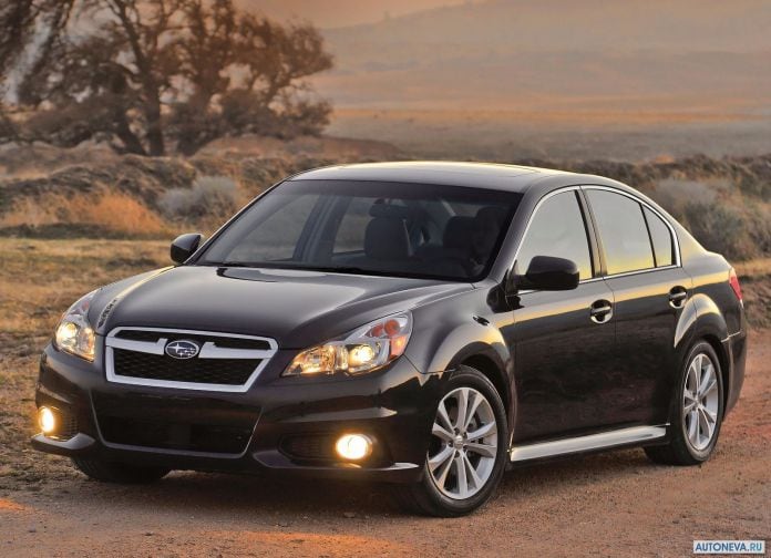 2013 Subaru Legacy - фотография 8 из 26