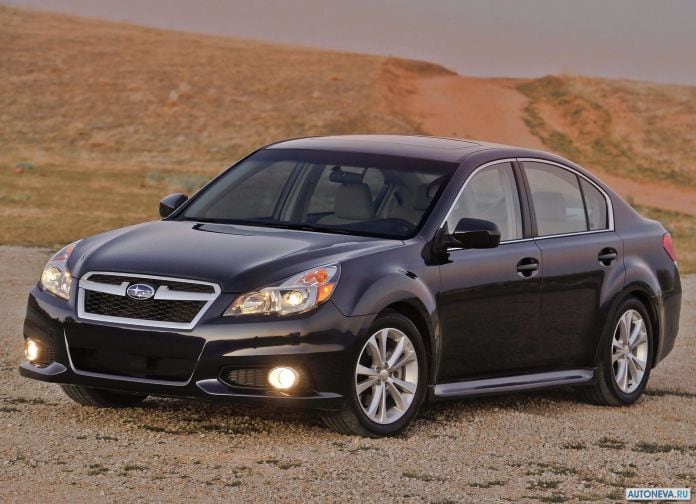 2013 Subaru Legacy - фотография 9 из 26