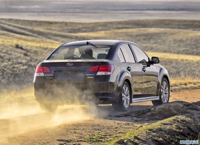 2013 Subaru Legacy - фотография 20 из 26