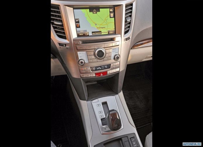2013 Subaru Legacy - фотография 26 из 26