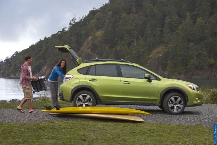 2014 Subaru XV Hybrid - фотография 5 из 13 2014 Subaru XV Hybrid - фотография 5 из 13