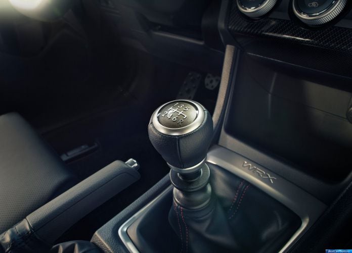 2015 Subaru WRX - фотография 21 из 25 2015 Subaru WRX - фотография 21 из 25
