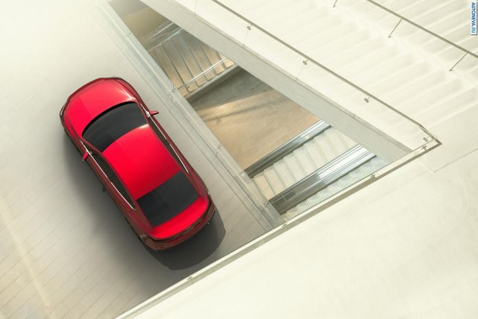 2015 Subaru Impreza Sedan Concept - фотография 4 из 11