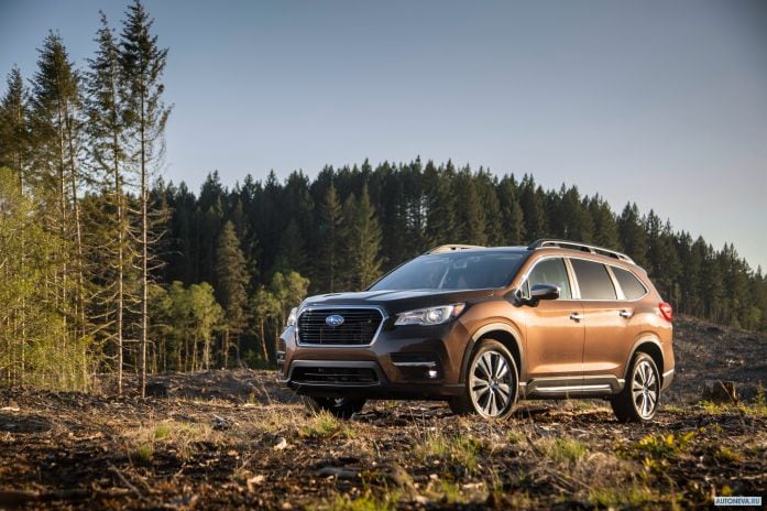2019 Subaru Ascent Touring - фотография 2 из 17