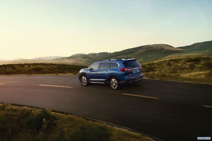 2019 Subaru Ascent Touring - фотография 10 из 17