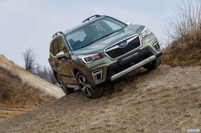 2019 Subaru Forester e boxer - фотография 1 из 40