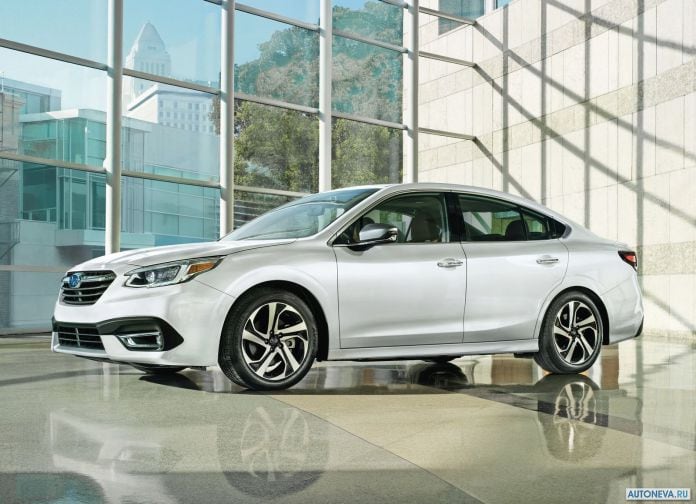 2020 Subaru Legacy - фотография 1 из 15