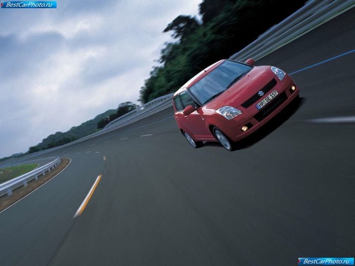 2005 Suzuki Swift - фотография 12 из 64