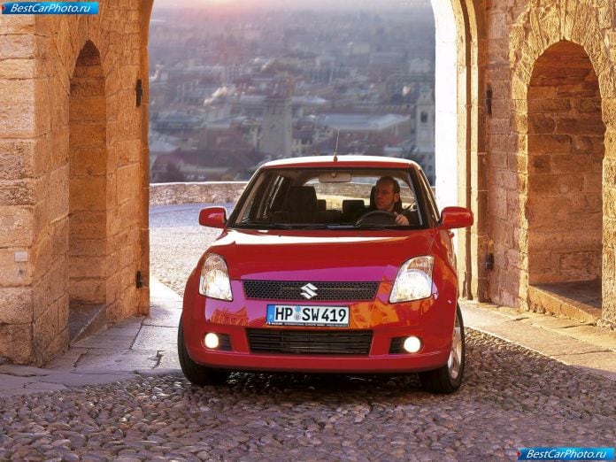 2005 Suzuki Swift - фотография 21 из 64