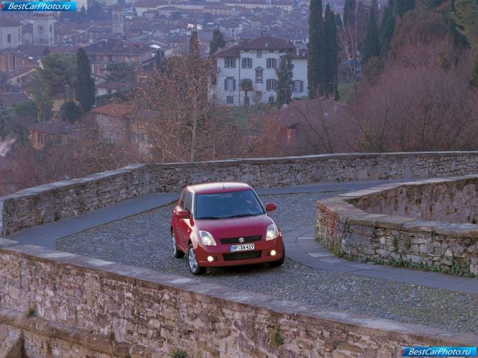 2005 Suzuki Swift - фотография 31 из 64