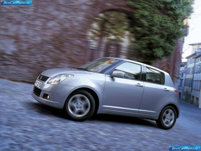 2005 Suzuki Swift - фотография 33 из 64