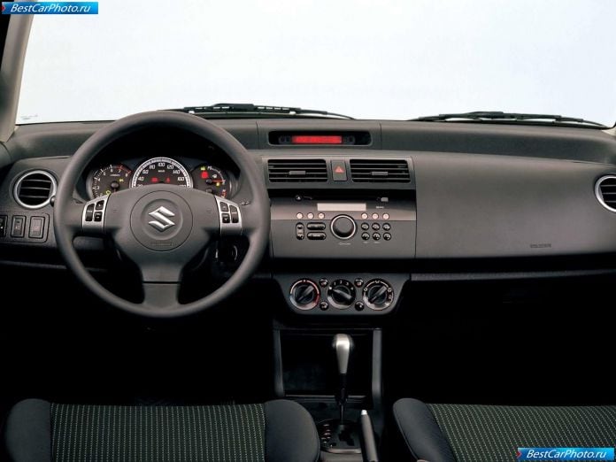 2005 Suzuki Swift Vvt - фотография 15 из 16 2005 Suzuki Swift Vvt - фотография 15 из 16