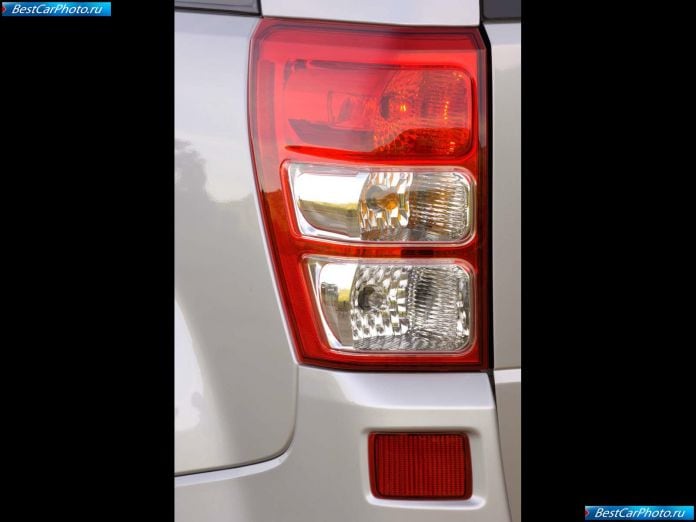2006 Suzuki Grand Vitara V6 - фотография 22 из 22 2006 Suzuki Grand Vitara V6 - фотография 22 из 22