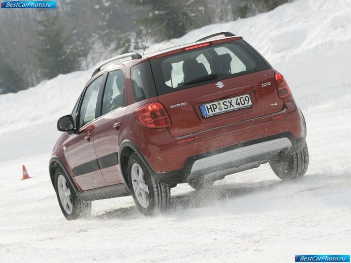 2007 Suzuki Sx4 - фотография 13 из 17 2007 Suzuki Sx4 - фотография 13 из 17
