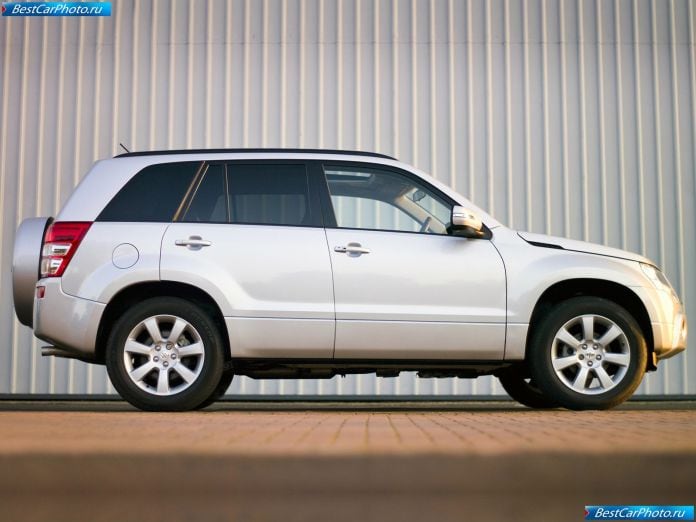 2009 Suzuki Grand Vitara - фотография 28 из 92