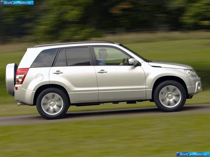 2009 Suzuki Grand Vitara - фотография 32 из 92