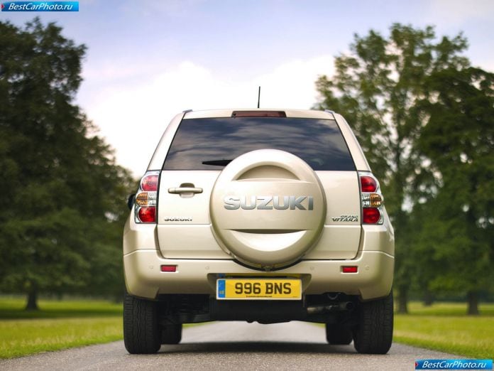 2009 Suzuki Grand Vitara 3-door - фотография 24 из 37 2009 Suzuki Grand Vitara 3-door - фотография 24 из 37