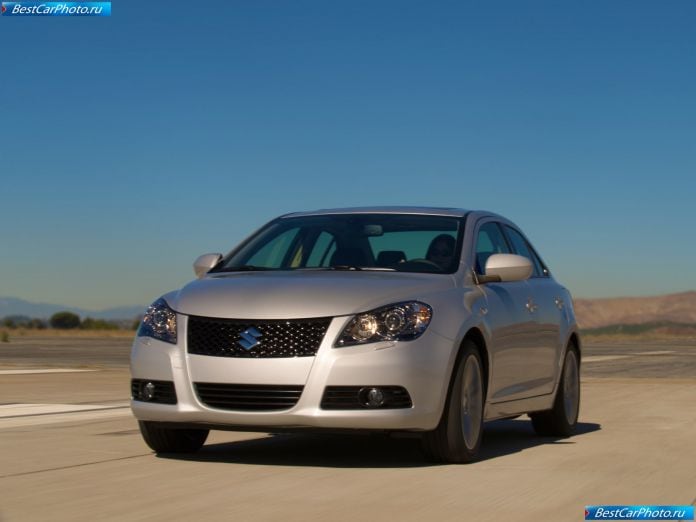 2010 Suzuki Kizashi - фотография 17 из 83