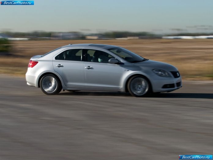 2010 Suzuki Kizashi - фотография 22 из 83