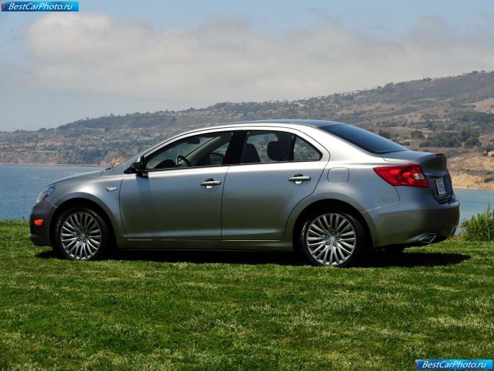 2010 Suzuki Kizashi - фотография 27 из 83