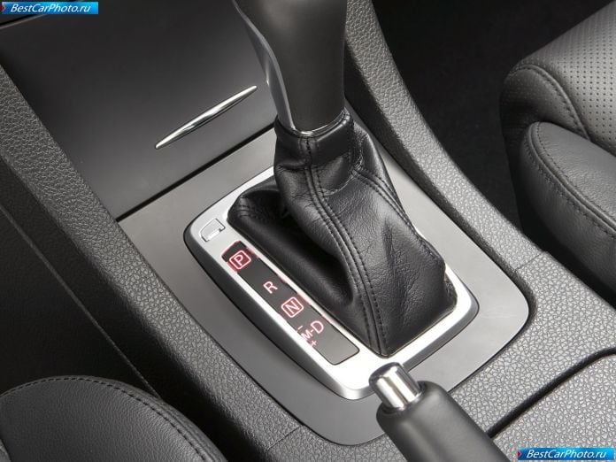 2010 Suzuki Kizashi - фотография 49 из 83