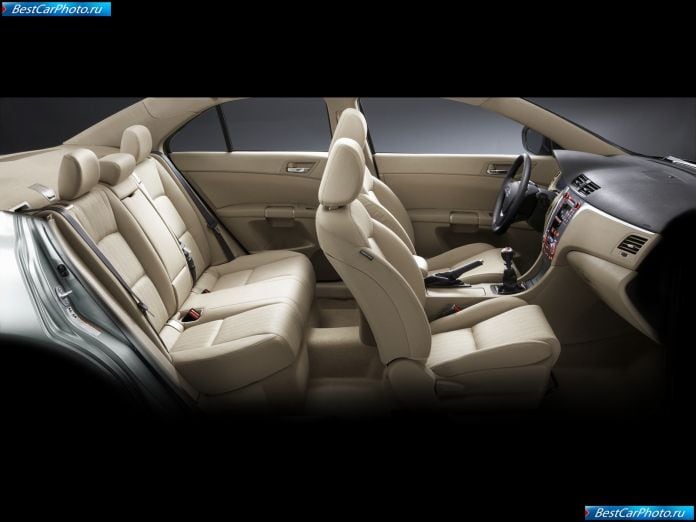 2010 Suzuki Kizashi - фотография 71 из 83