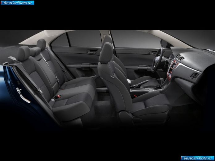 2010 Suzuki Kizashi - фотография 72 из 83