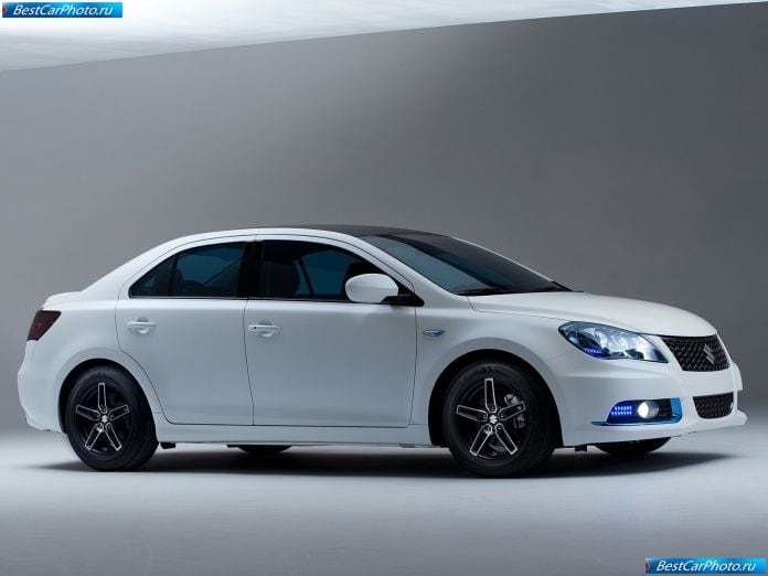 2011 Suzuki Kizashi Ecocharge Concept - фотография 4 из 10 2011 Suzuki Kizashi Ecocharge Concept - фотография 4 из 10