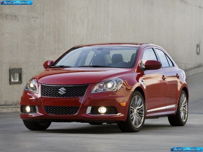 2011 Suzuki Kizashi Sport - фотография 1 из 63