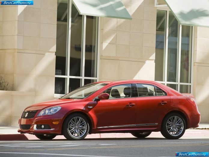 2011 Suzuki Kizashi Sport - фотография 4 из 63