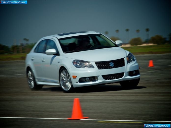 2011 Suzuki Kizashi Sport - фотография 20 из 63 2011 Suzuki Kizashi Sport - фотография 20 из 63