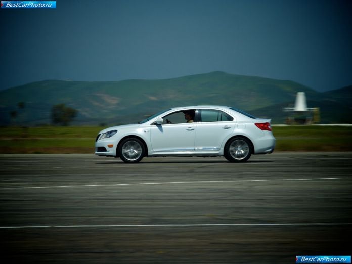 2011 Suzuki Kizashi Sport - фотография 47 из 63 2011 Suzuki Kizashi Sport - фотография 47 из 63