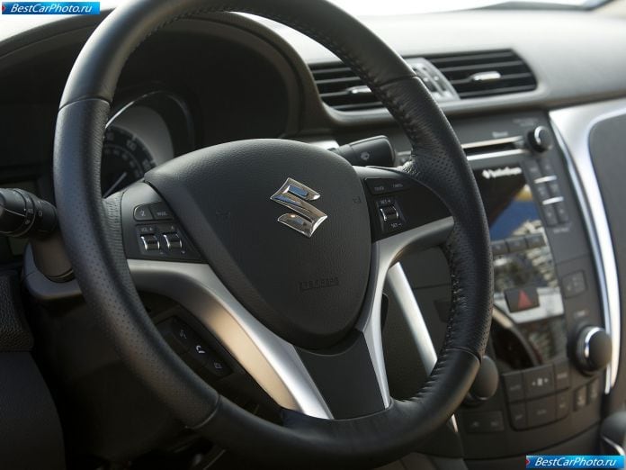 2011 Suzuki Kizashi Sport - фотография 52 из 63 2011 Suzuki Kizashi Sport - фотография 52 из 63