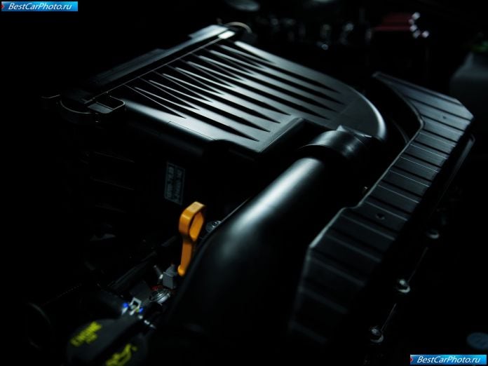 2011 Suzuki Swift - фотография 44 из 49