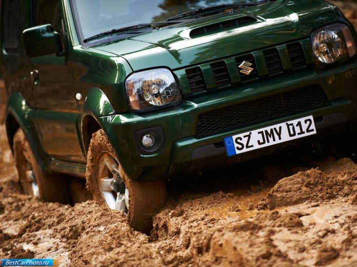 2012 Suzuki Jimny - фотография 3 из 27