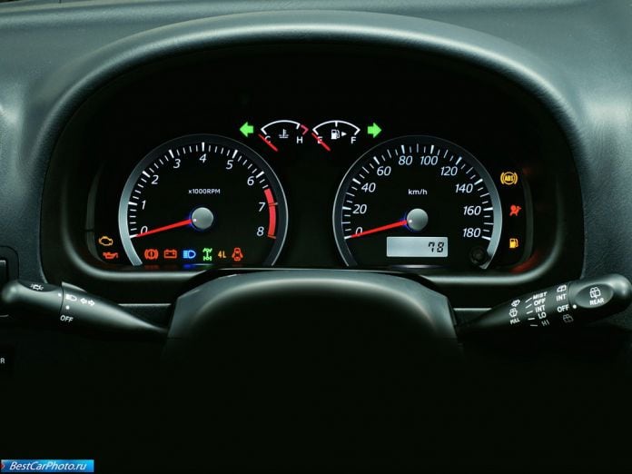 2012 Suzuki Jimny - фотография 20 из 27 2012 Suzuki Jimny - фотография 20 из 27