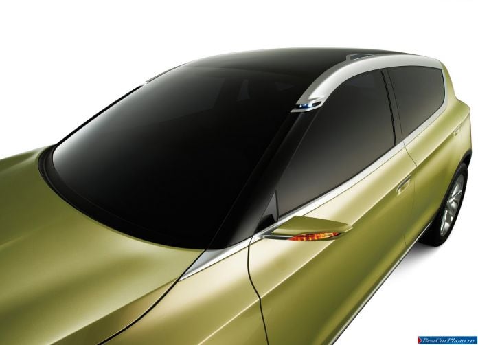 2012 Suzuki S-Cross Concept - фотография 9 из 19