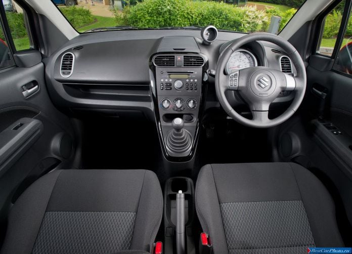 2012 Suzuki Splash - фотография 31 из 34 2012 Suzuki Splash - фотография 31 из 34