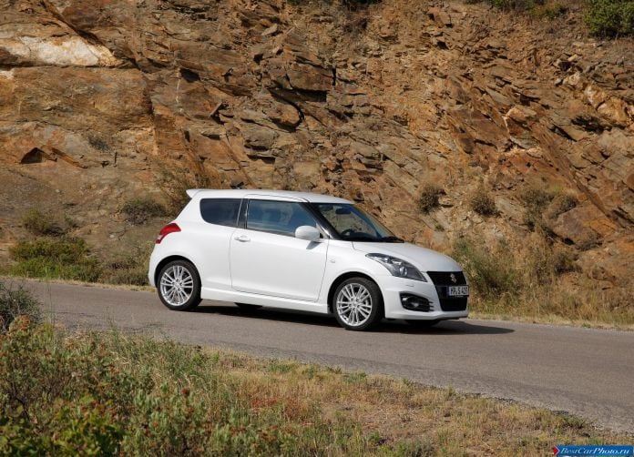 2012 Suzuki Swift Sport - фотография 30 из 93