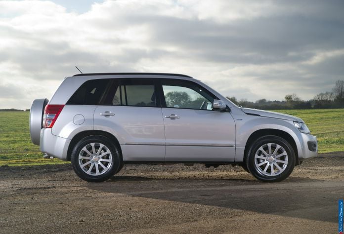 2013 Suzuki Grand Vitara - фотография 4 из 6 2013 Suzuki Grand Vitara - фотография 4 из 6
