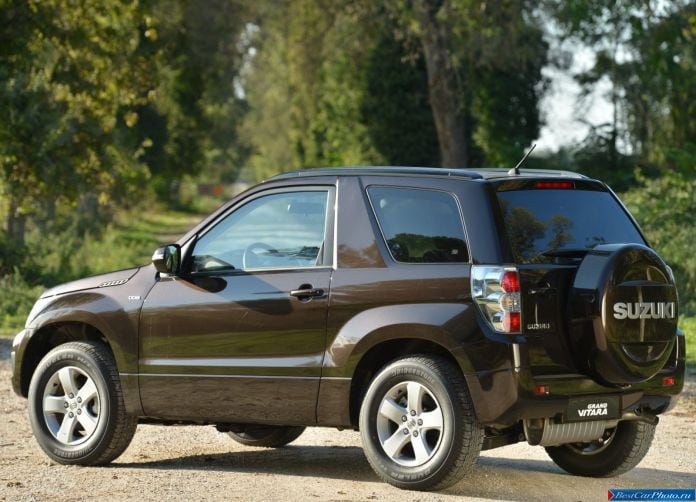 2013 Suzuki Grand Vitara 3door - фотография 6 из 30