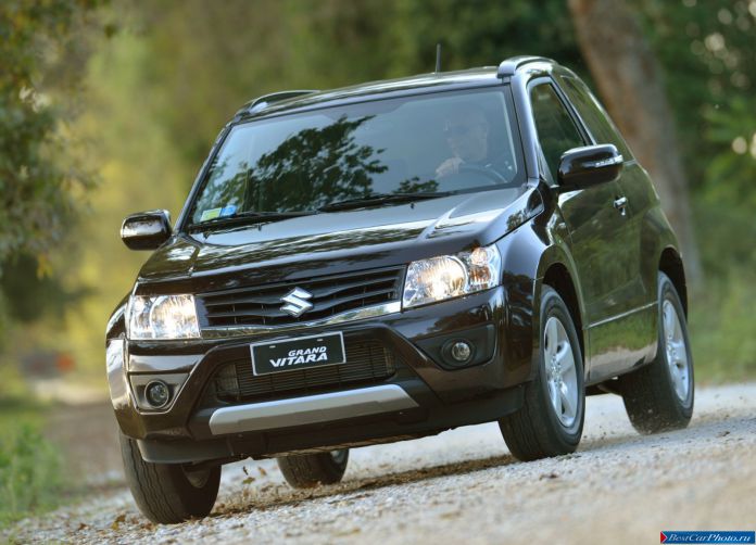 2013 Suzuki Grand Vitara 3door - фотография 13 из 30 2013 Suzuki Grand Vitara 3door - фотография 13 из 30