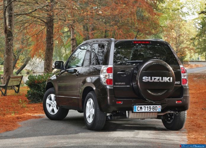 2013 Suzuki Grand Vitara 3door - фотография 15 из 30 2013 Suzuki Grand Vitara 3door - фотография 15 из 30