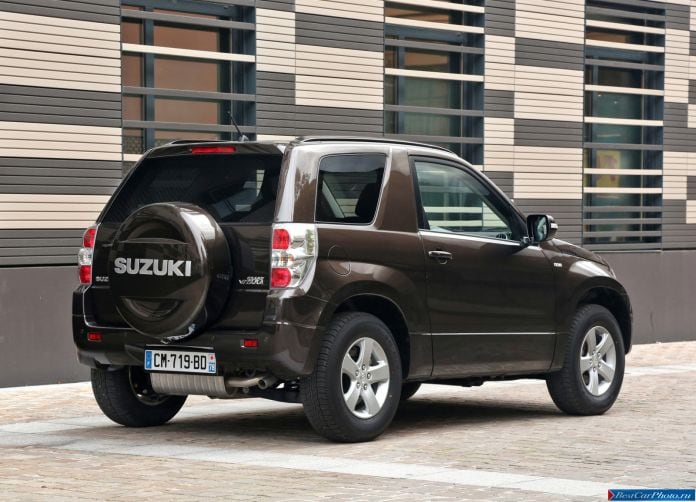 2013 Suzuki Grand Vitara 3door - фотография 21 из 30