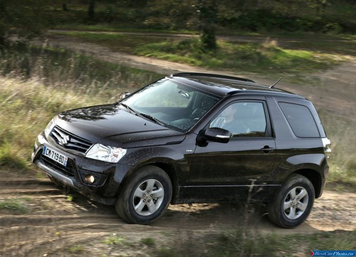 2013 Suzuki Grand Vitara 3door - фотография 23 из 30