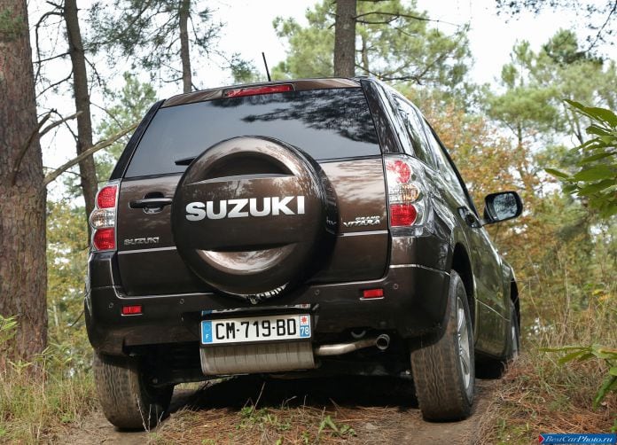 2013 Suzuki Grand Vitara 3door - фотография 27 из 30