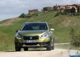 suzuki_2014-sx4_1600x1200_011.jpg