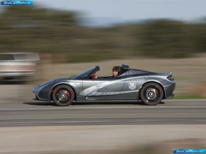 2010 Tesla Roadster Tag Heuer - фотография 9 из 29