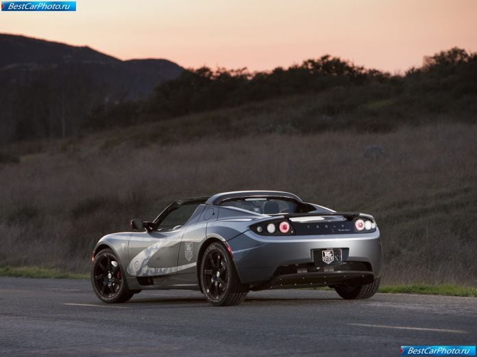 2010 Tesla Roadster Tag Heuer - фотография 11 из 29